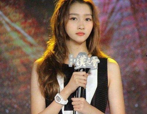 关晓彤鹿晗最新爆料图片,甜蜜瞬间曝光,恋情升温引热议 第1张 关晓彤鹿晗最新爆料图片,甜蜜瞬间曝光,恋情升温引热议 第1张