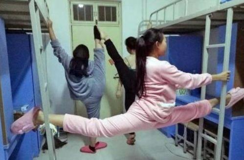 河南郑州爆料女孩喊男孩爹视频,一段视频背后的家庭温情与误会  第3张